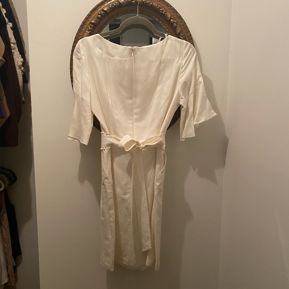 Eliza J Bell Sleeve Sheath Dress in White - Picture 2 of 3